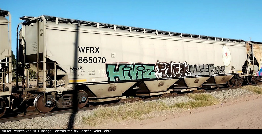 WFRX 865070 Con Grafiti 